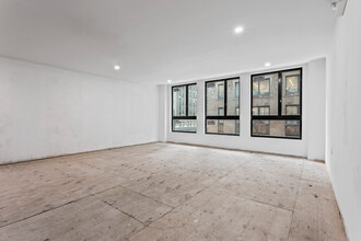 203-205 W 38th St, New York, NY for lease Interior Photo- Image 2 of 4