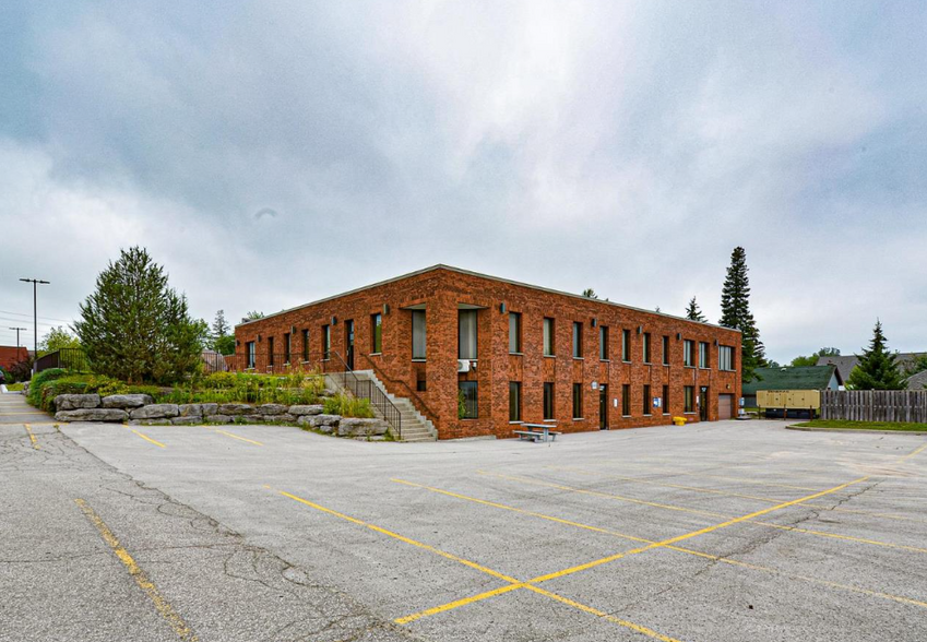 108 Angeline St, Lindsay, ON for lease - Building Photo - Image 1 of 5