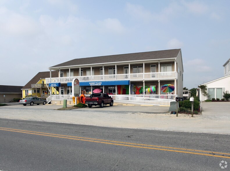 424 Sunset Blvd S, Sunset Beach, NC 28468