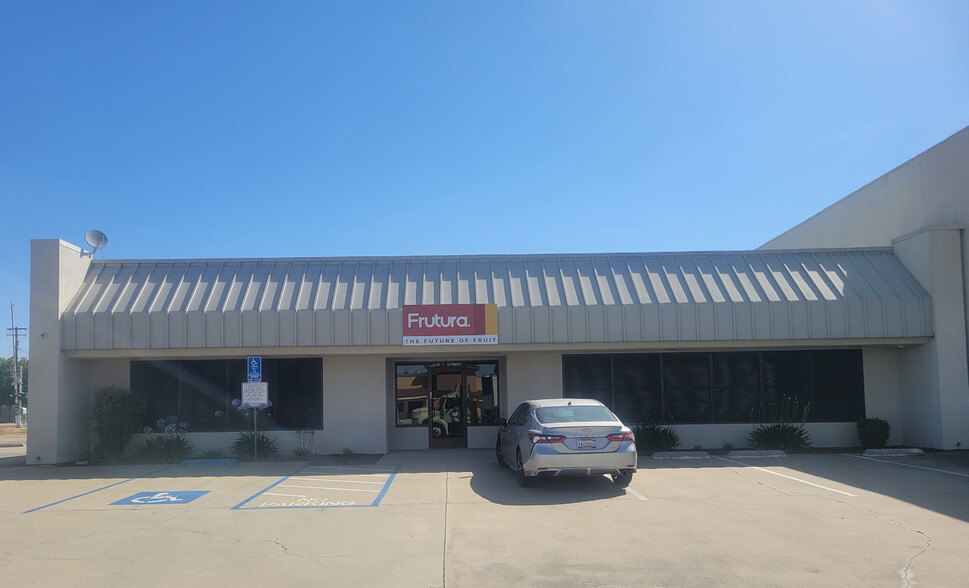 1120 I St, Reedley, CA for lease - Building Photo - Image 1 of 8