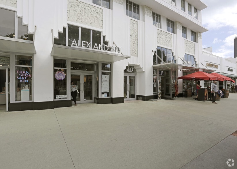 541-551 Lincoln Rd, Miami Beach, FL for lease - Building Photo - Image 3 of 9