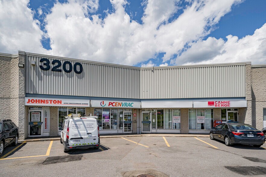 3200 Av Watt, Québec, QC for lease - Building Photo - Image 2 of 3