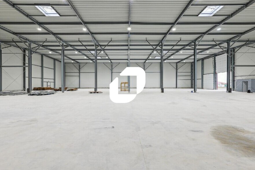 Flex in Saint-Pathus for sale - Building Photo - Image 3 of 11