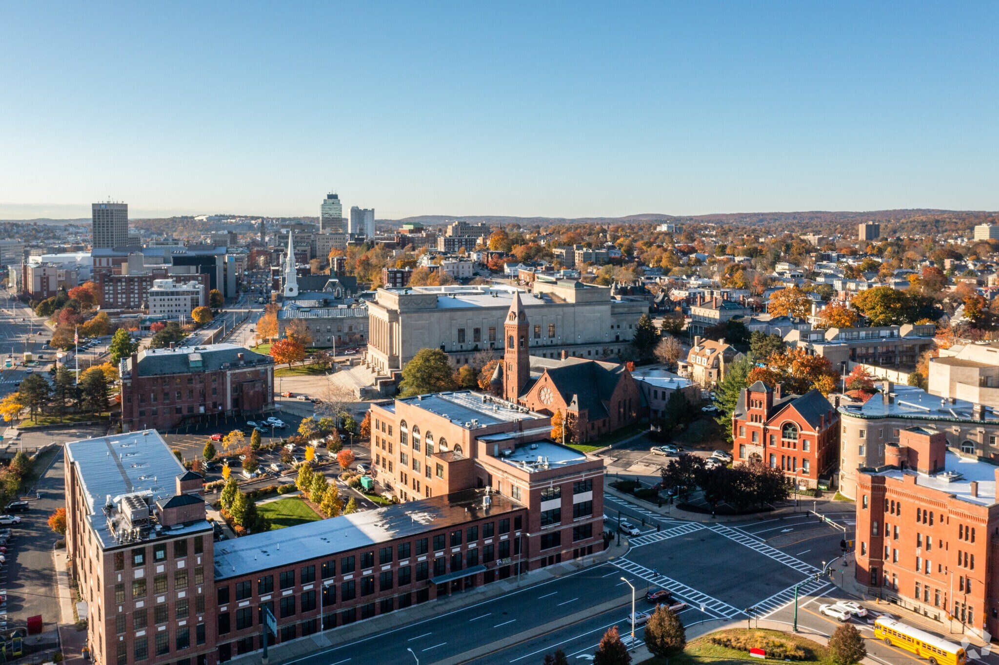 39 Salisbury St, Worcester, MA 01609 Office for Sale