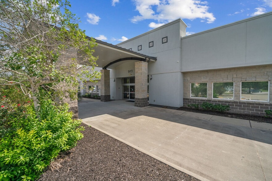 5413 Crenshaw Rd, Pasadena, TX for sale - Building Photo - Image 3 of 7