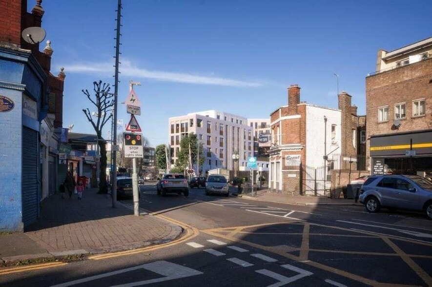 480-502 Larkshall Rd, London for sale - Building Photo - Image 1 of 34