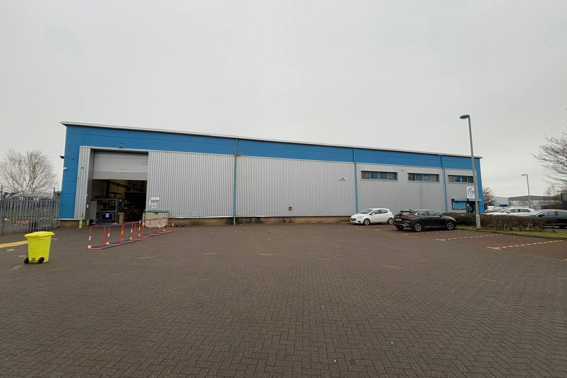 Springhill Pky, Baillieston for lease Building Photo- Image 1 of 4
