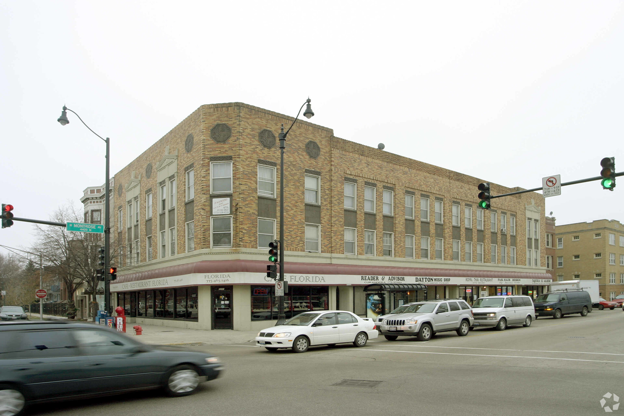 2205 W Montrose Ave, Chicago, IL for sale Primary Photo- Image 1 of 1