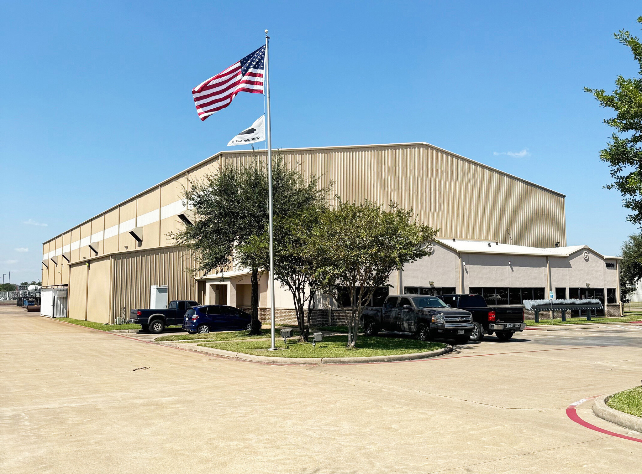 9009 Jackrabbit Rd, Houston, TX for lease Building Photo- Image 1 of 3