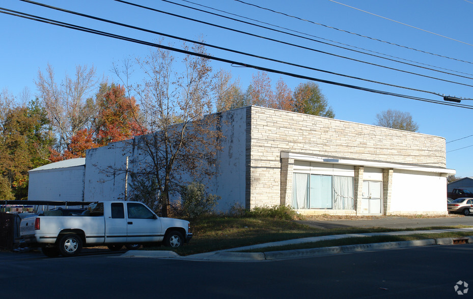 612 W Main St, Locust, NC for sale - Primary Photo - Image 2 of 4