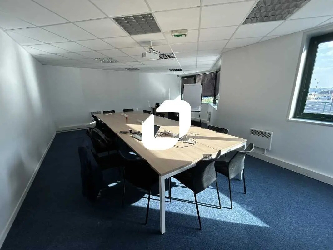 Office in Bruges for lease Interior Photo- Image 1 of 16