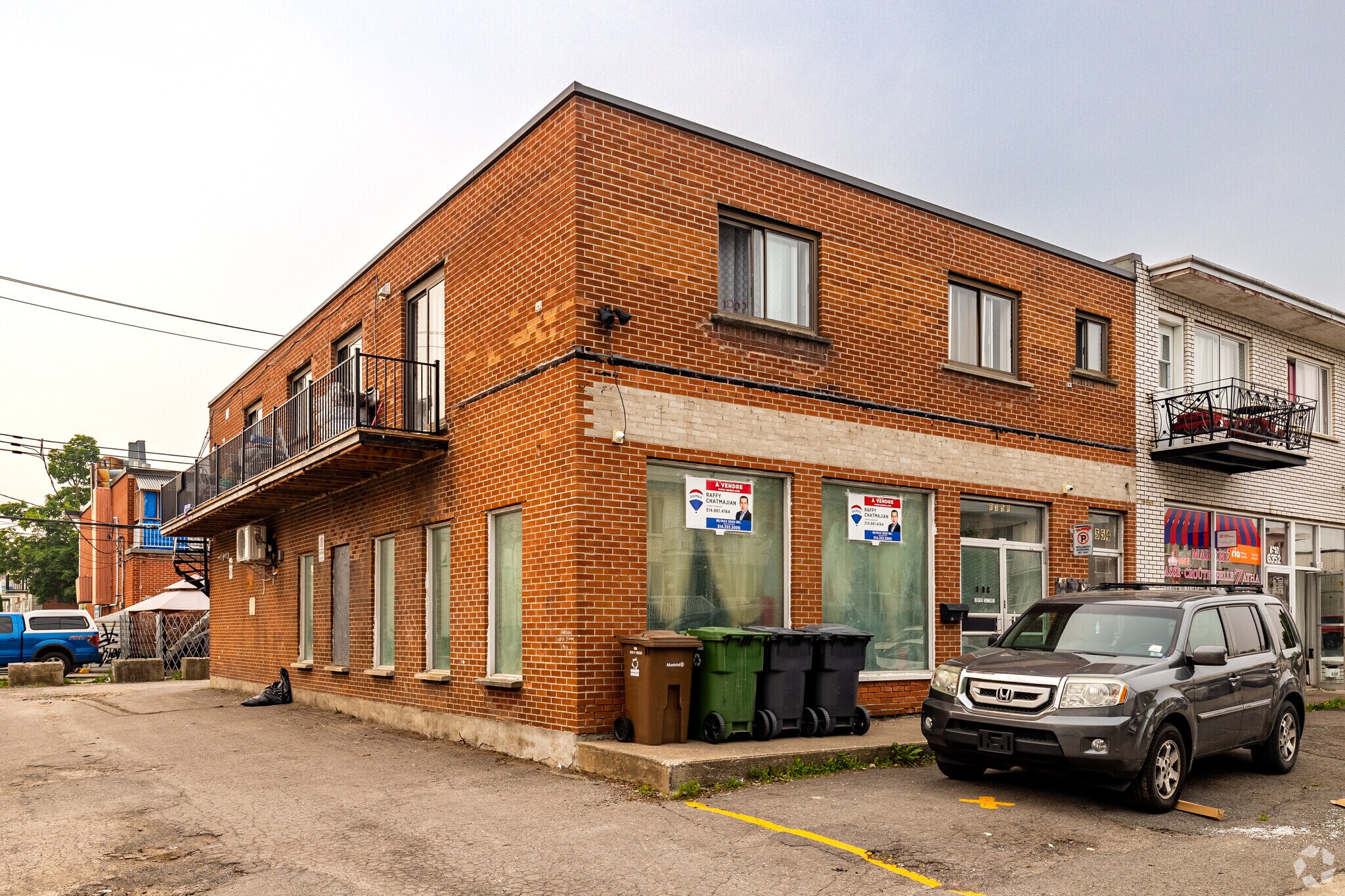 6354-6358 Rue De Normandie, Montréal, QC for sale Primary Photo- Image 1 of 1