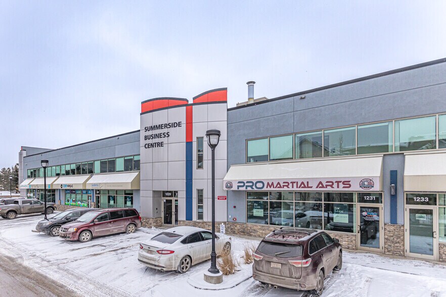 1225-1237 91st St SW, Edmonton, AB for lease - Primary Photo - Image 1 of 4