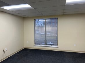 4900 Auburn Ave, Bethesda, MD for lease Interior Photo- Image 1 of 2