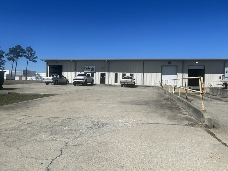 15005 Fastway Ln, Gulfport, MS for lease - Primary Photo - Image 2 of 3
