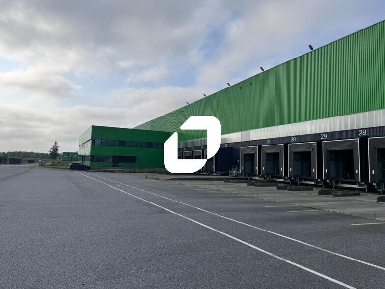 Industrial in Dourges for lease - Building Photo - Image 3 of 12