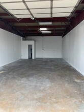 2453 Glenda Ln, Dallas, TX for lease Building Photo- Image 2 of 2