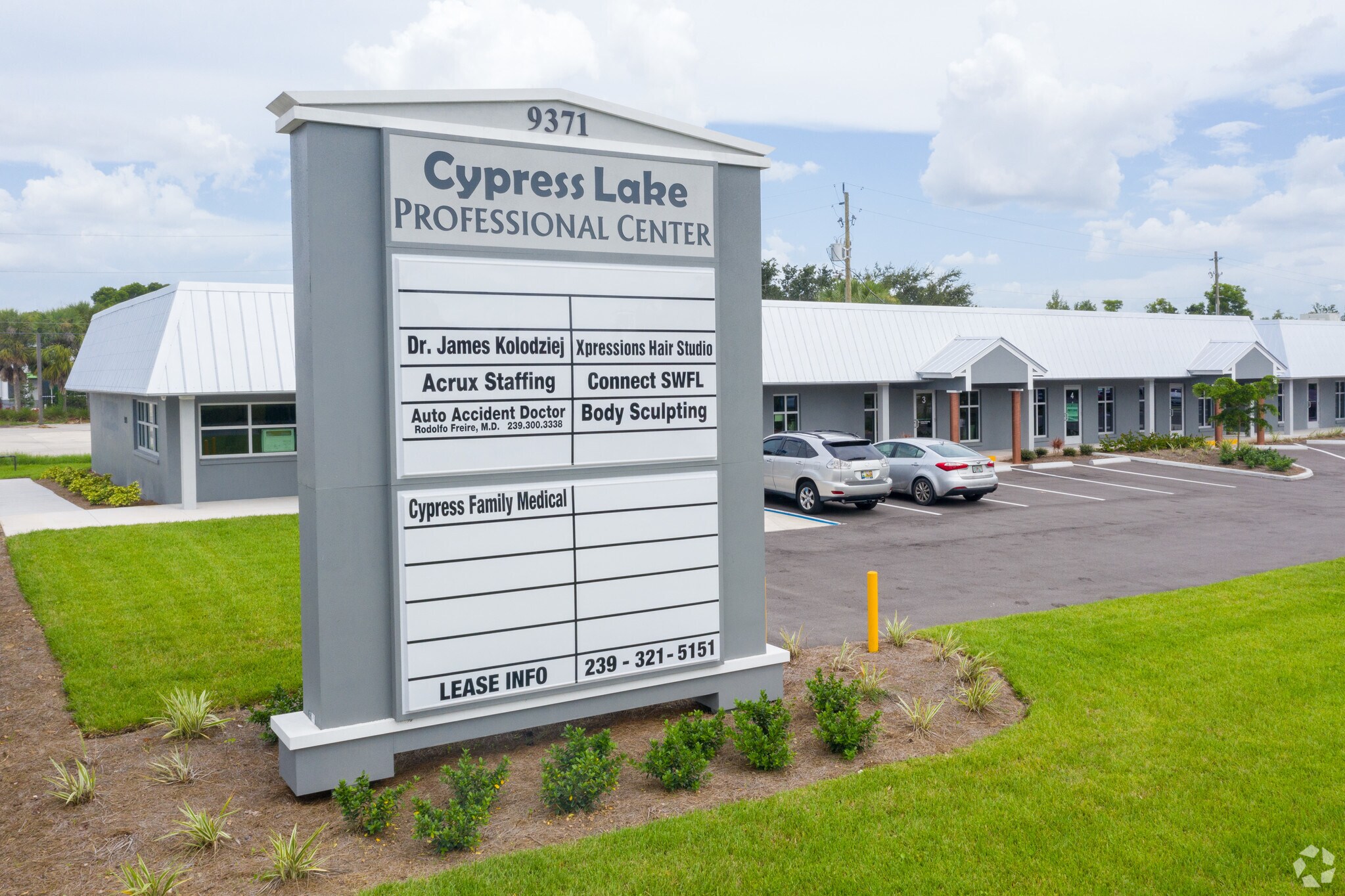 9371 Cypress Lake Dr, Fort Myers, FL for sale Building Photo- Image 1 of 1