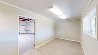 1520 Grove St, Healdsburg, CA for lease Interior Photo- Image 2 of 8
