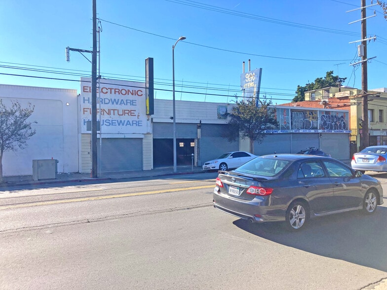 5612-5616 Santa Monica Blvd, Los Angeles, CA for lease - Building Photo - Image 2 of 8