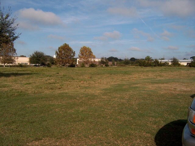 3331 81st Ct E, Bradenton, FL for sale Primary Photo- Image 1 of 1