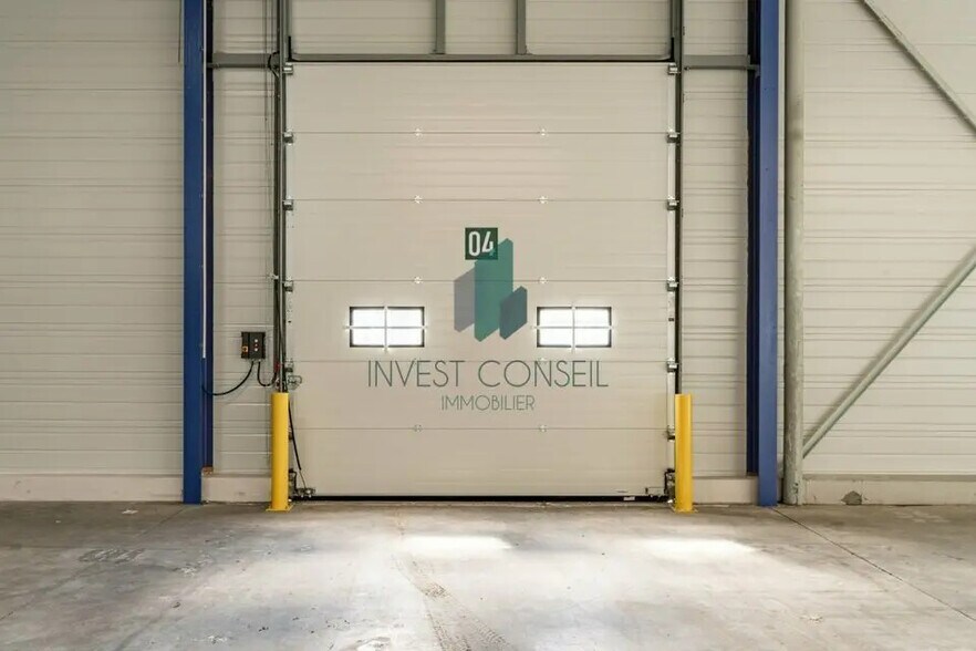 Flex in Bezons for lease - Building Photo - Image 3 of 13