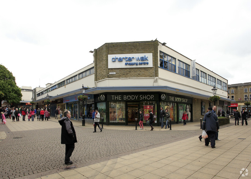 Market Promenade, Burnley for lease - Building Photo - Image 1 of 3