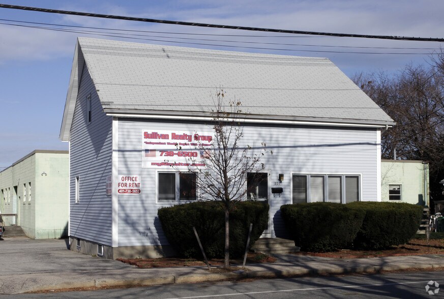 221 Kilvert St, Warwick, RI for sale - Primary Photo - Image 1 of 1