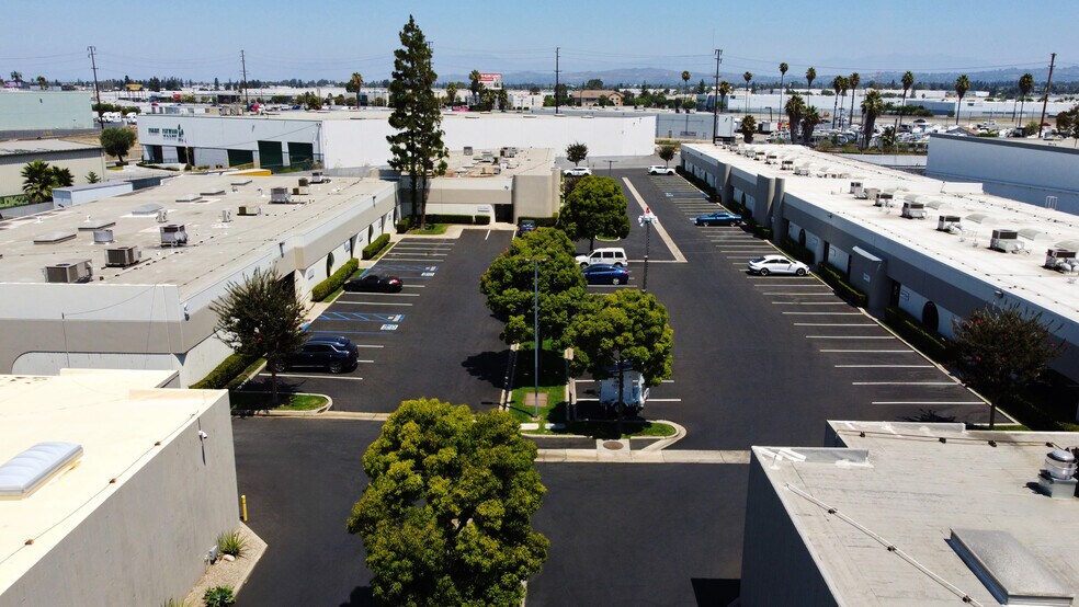 14747 Artesia Blvd, La Mirada, CA for lease - Building Photo - Image 2 of 7