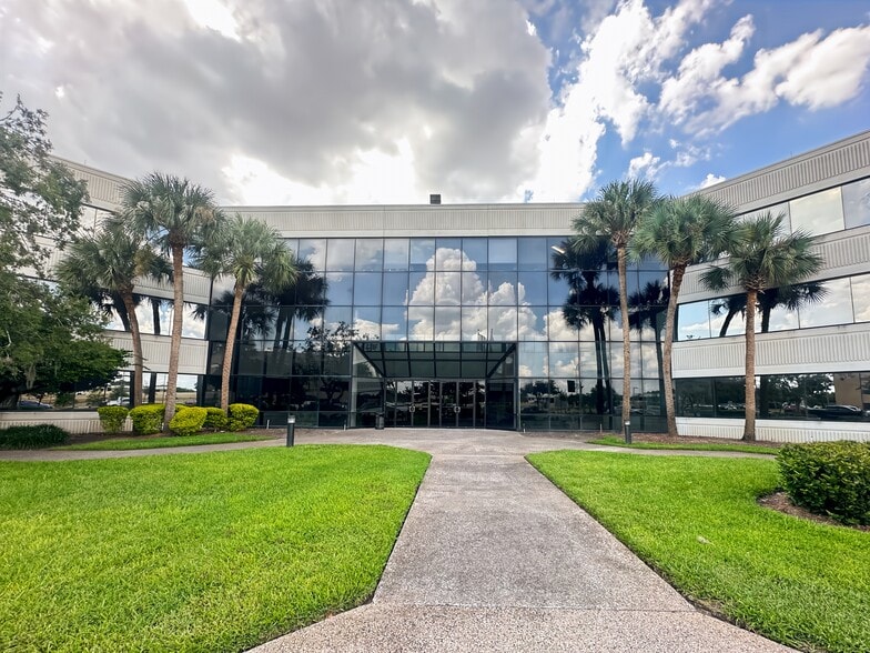 604 Courtland St, Orlando, FL for lease - Building Photo - Image 3 of 13