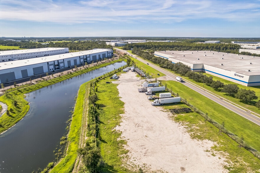 10301 Boggy Creek Rd, Orlando, FL for lease - Building Photo - Image 2 of 5