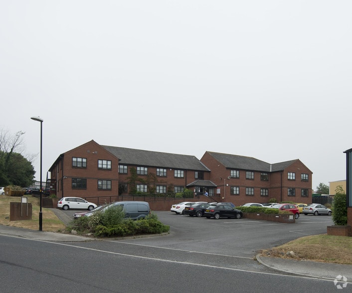 Manse Ln, Knaresborough for lease - Building Photo - Image 3 of 8