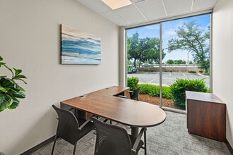3239 N Loop 1604, San Antonio, TX for lease Interior Photo- Image 2 of 4