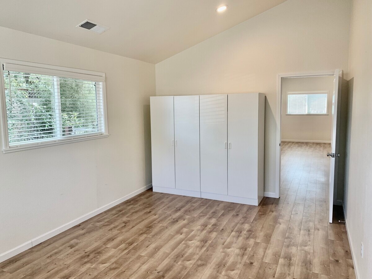 5391 Gravenstein Hwy N, Sebastopol, CA 95472