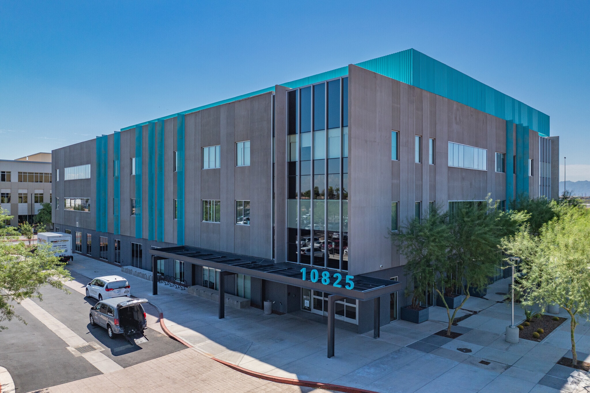 10825 W McDowell Rd, Avondale, AZ for lease Primary Photo- Image 1 of 4