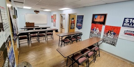 9041 executive park Dr, Knoxville, TN for lease Interior Photo- Image 2 of 4