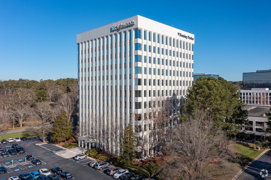 2200 Century Pky NE, Atlanta, GA for lease - Primary Photo - Image 1 of 7