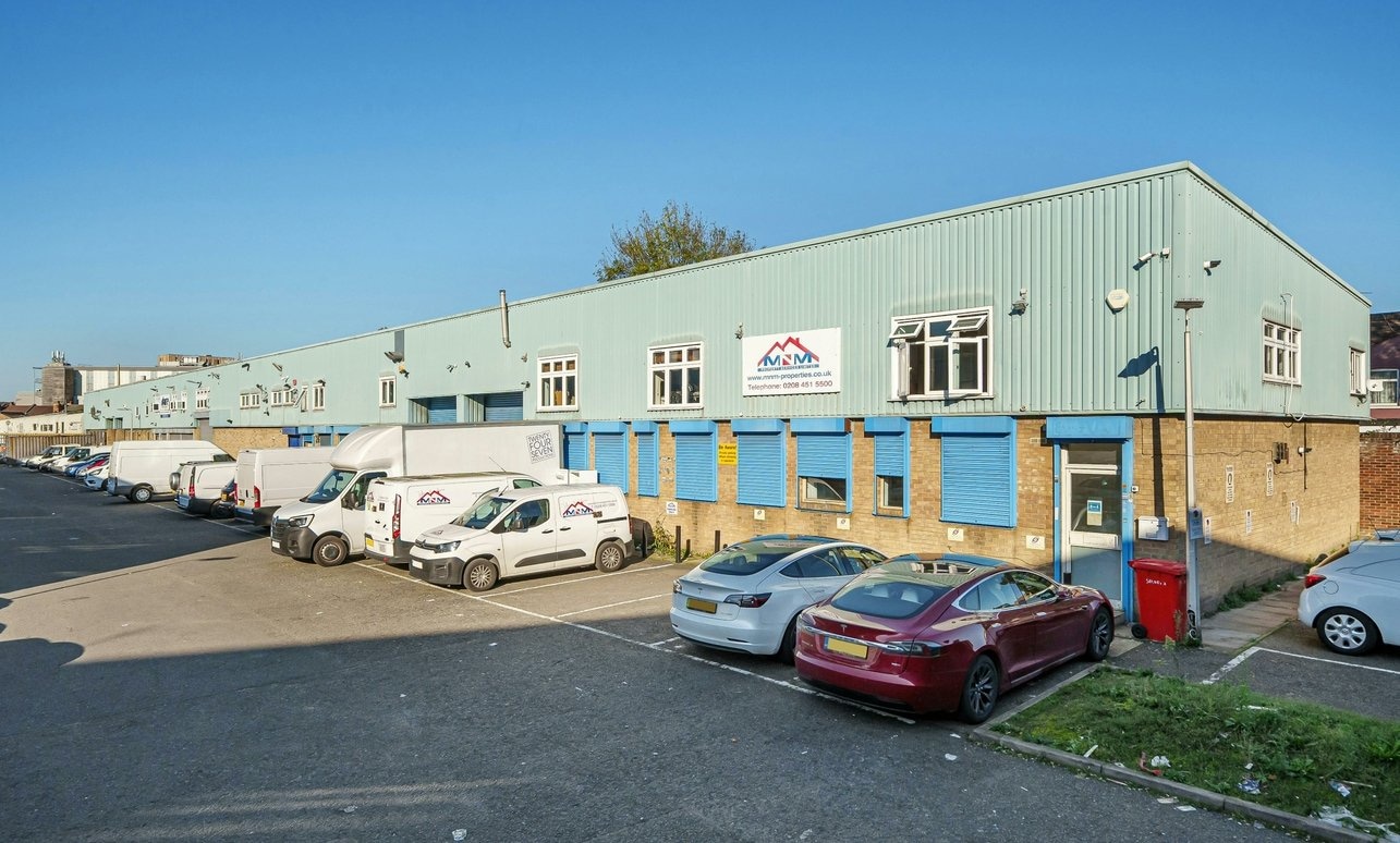 Dalmeyer Rd, London for sale Primary Photo- Image 1 of 1