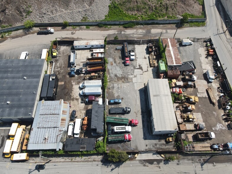 422 Spencer St, Staten Island, NY for sale - Primary Photo - Image 1 of 1