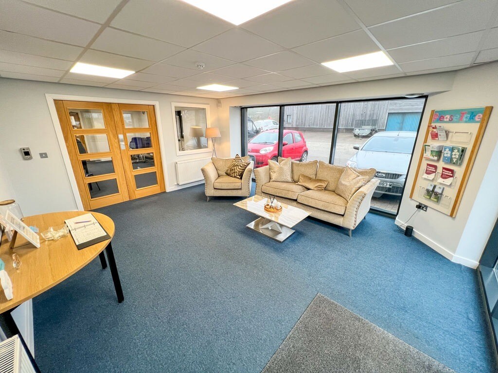 Cooil Rd, Isle Of Man for lease Interior Photo- Image 1 of 4