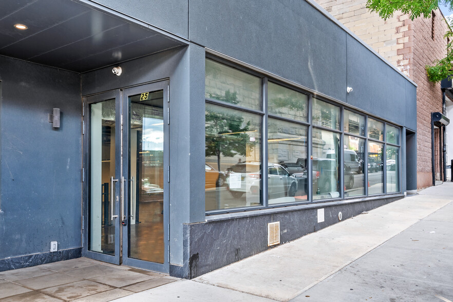 25 S 5th St, Brooklyn, NY for lease - Building Photo - Image 2 of 9