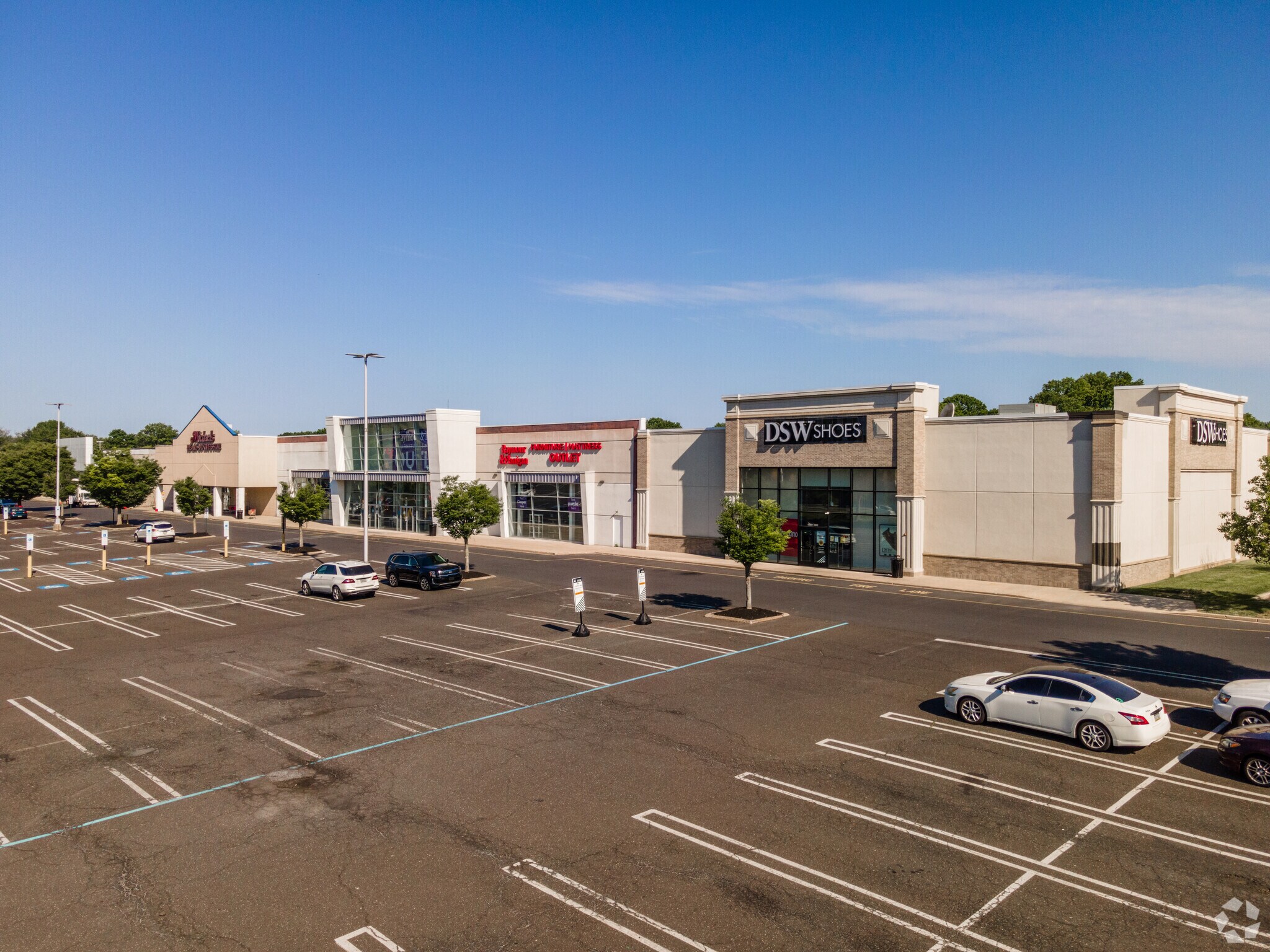 2424 E Lincoln Hwy, Langhorne, PA 19047 Lincoln Plaza