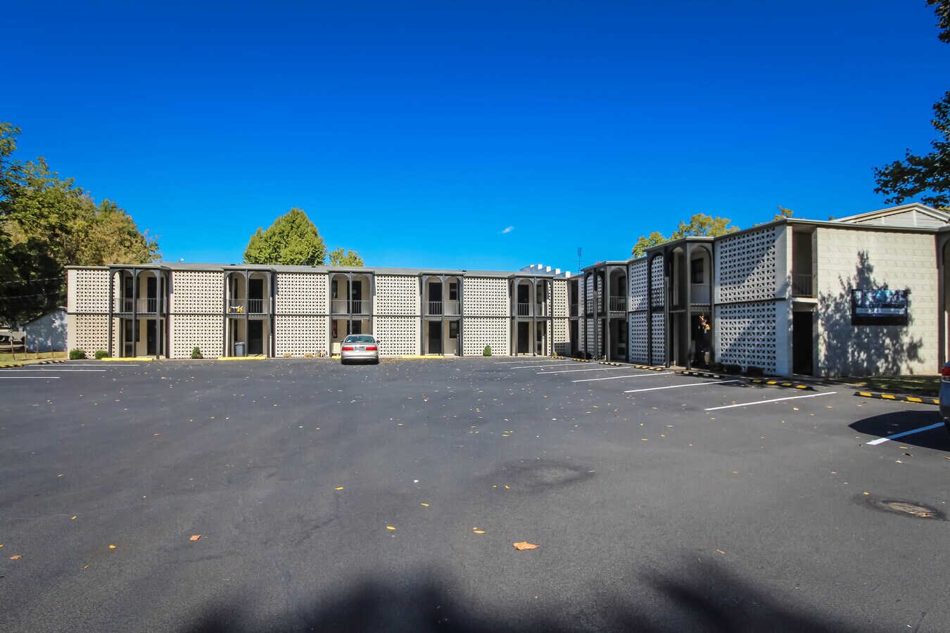 1001 W Parrish Ave, Owensboro, KY 42301