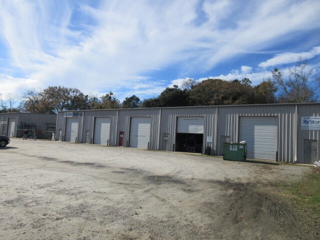 30 Bridge Ct, Sumter, SC for lease - Primary Photo - Image 2 of 6