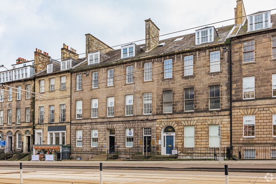 39 York Pl, Edinburgh for sale - Primary Photo - Image 1 of 1