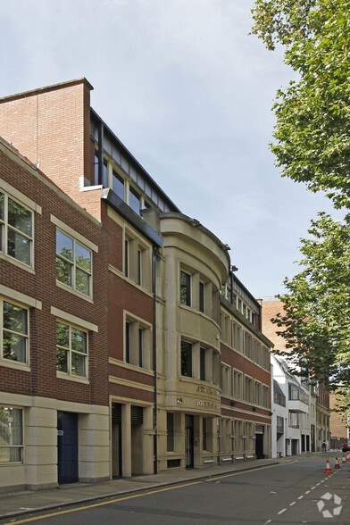 15 Jockeys Fields, London for lease - Primary Photo - Image 1 of 4