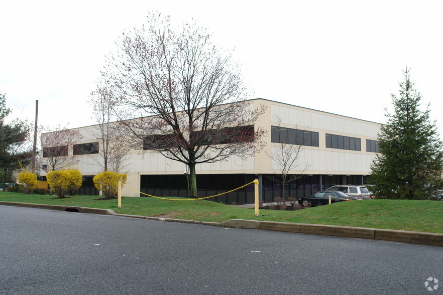 205 May St, Edison, NJ for lease - Building Photo - Image 3 of 4