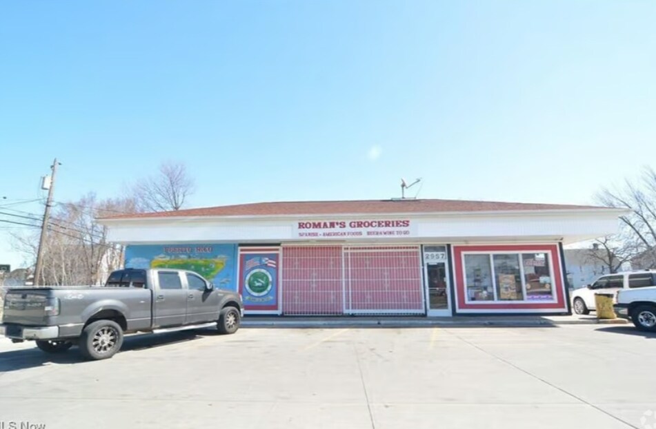 2957 Pearl Ave, Lorain, OH for sale Building Photo- Image 1 of 1