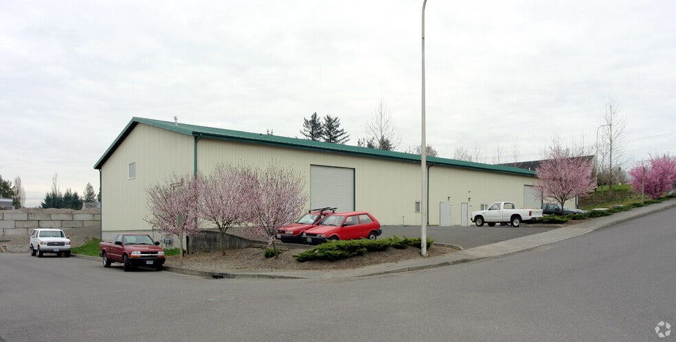 2160 NE 240th Ave, Wood Village, OR for lease - Building Photo - Image 1 of 2