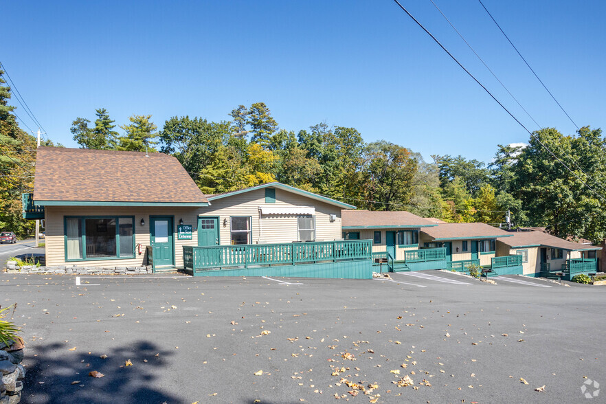 3940 Rt-9n, Diamond Point, NY for sale - Primary Photo - Image 1 of 1